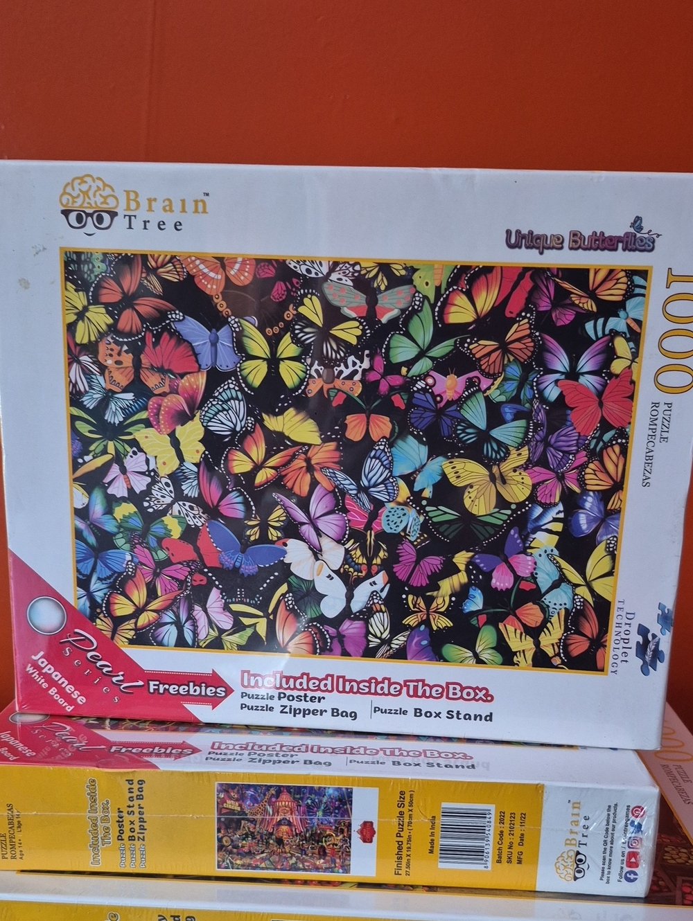 Unique Butterflies 1000-Piece Jigsaw Puzzle - Multicolor